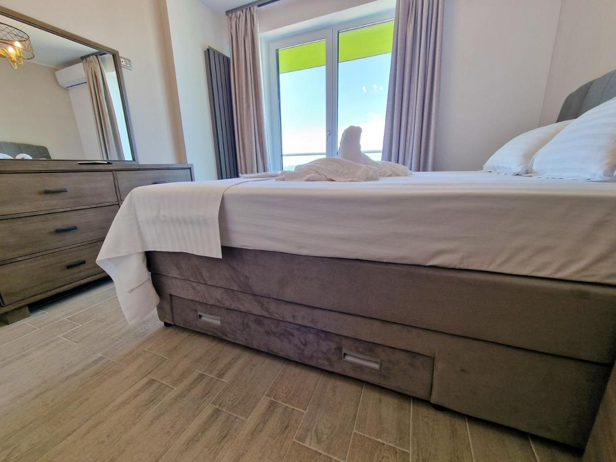 Panoramic Aparthotel Pool & Spa Mamaia Nord Navodari Exterior photo